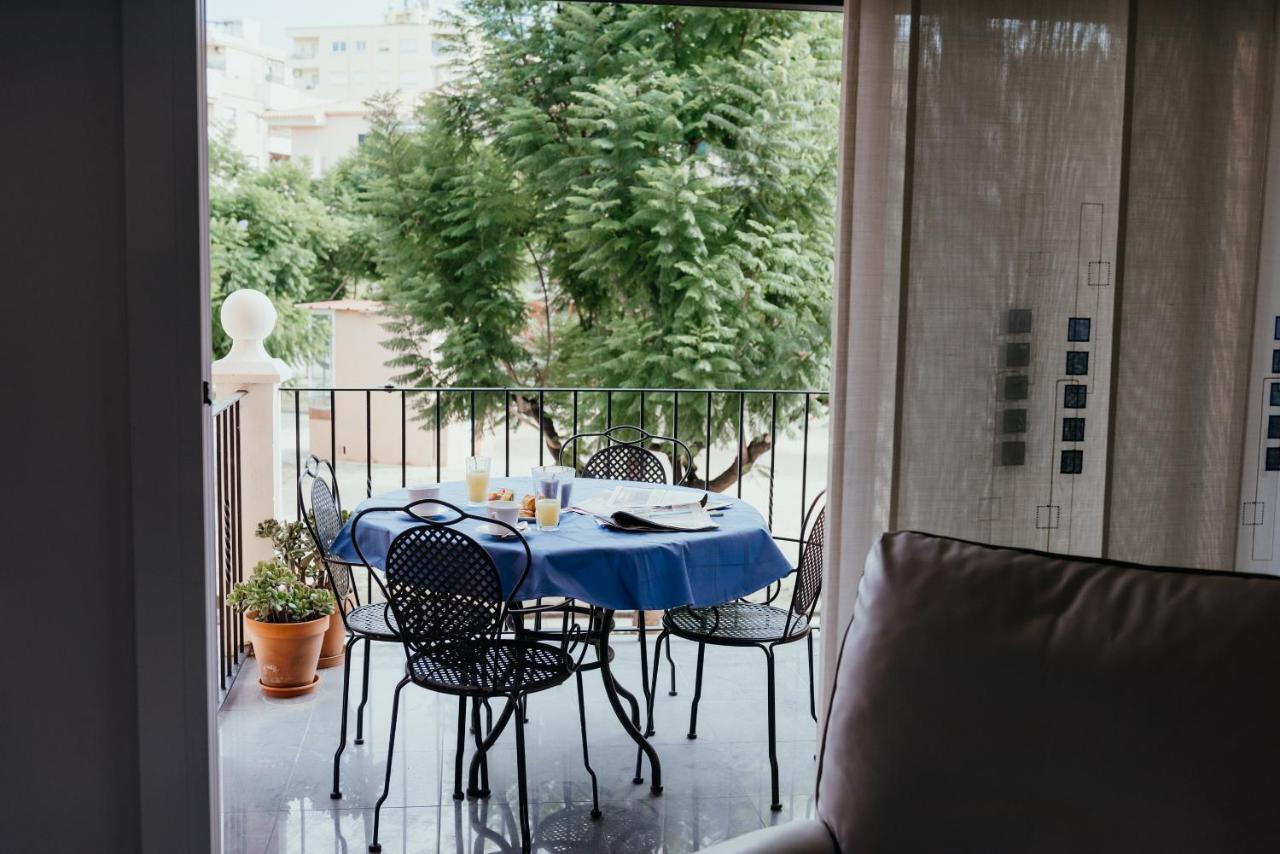 Hauzify I Apartament Marina Торедембара Екстериор снимка