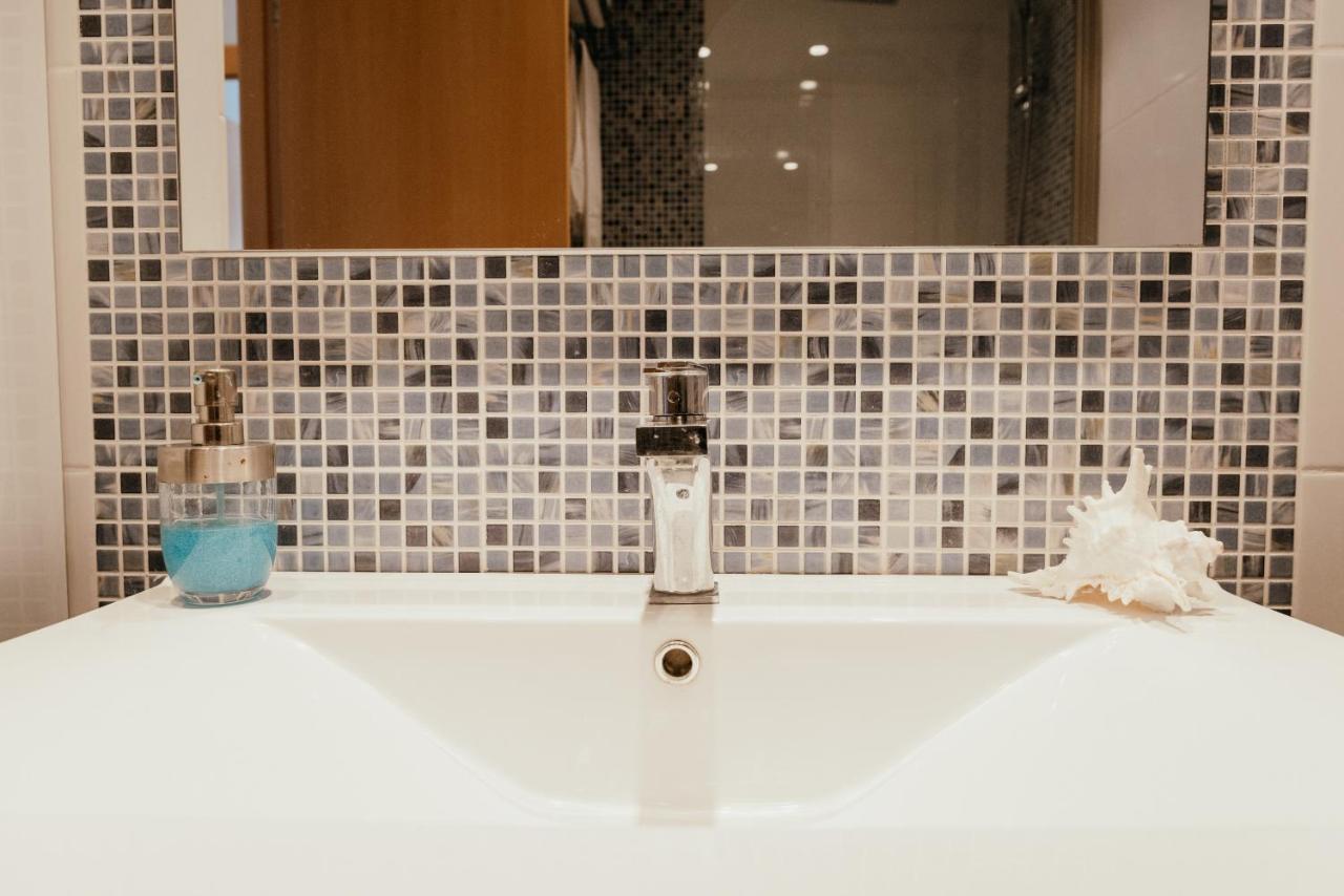 Hauzify I Apartament Marina Торедембара Екстериор снимка